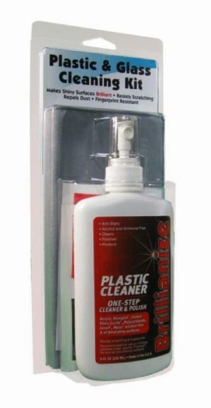 BRILLIANIZE PLASTIC AND GLASS CLEANING KIT WITH MICROSUEDE POLISHING CLOTH