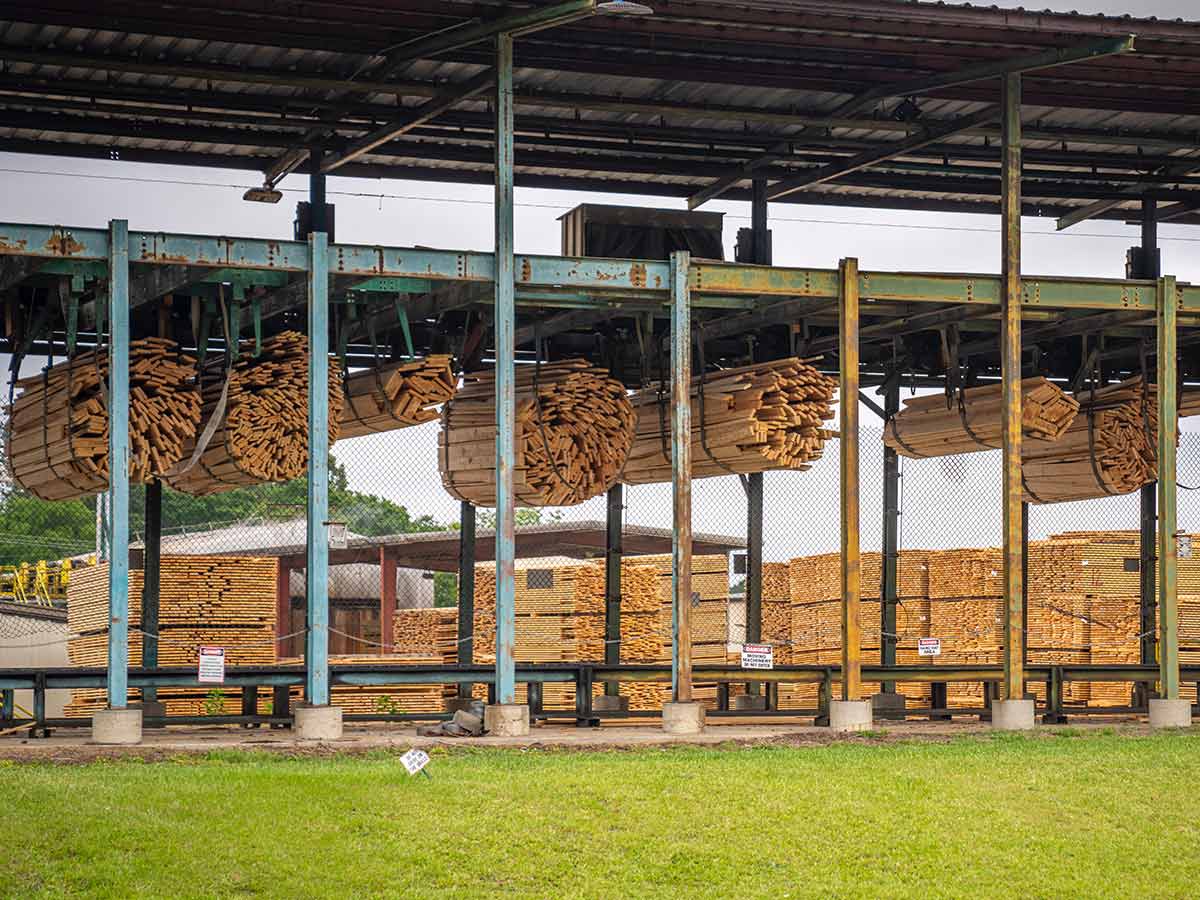 Forest Products Machinery & Equipment