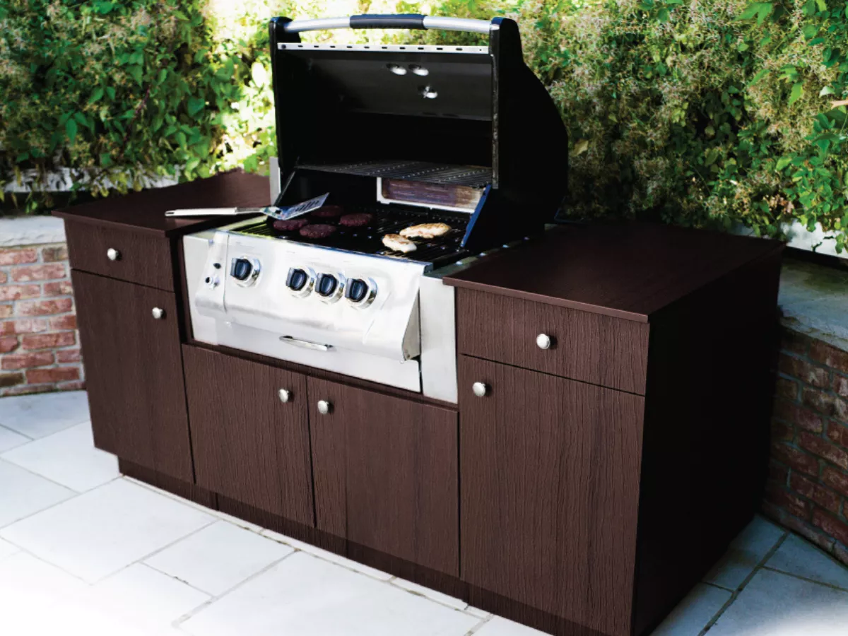 Woodgrain HDPE BBQ Enclosure